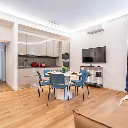 Iflat Dream, New Cozy & Chic Apartman *