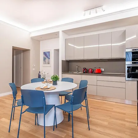 Iflat Dream, New Cozy & Chic Róma